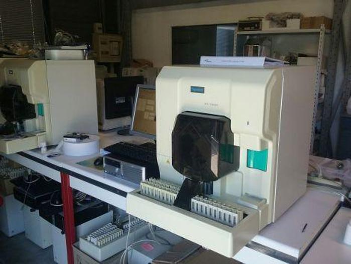 Used SYSMEX XT-1800I for Sale in Les Pennes-Mirabeau, France