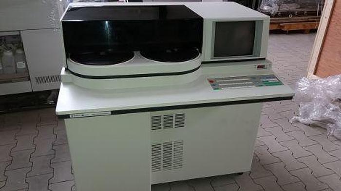 Used For Sale HITACHI 704 Chemistry Analyzer