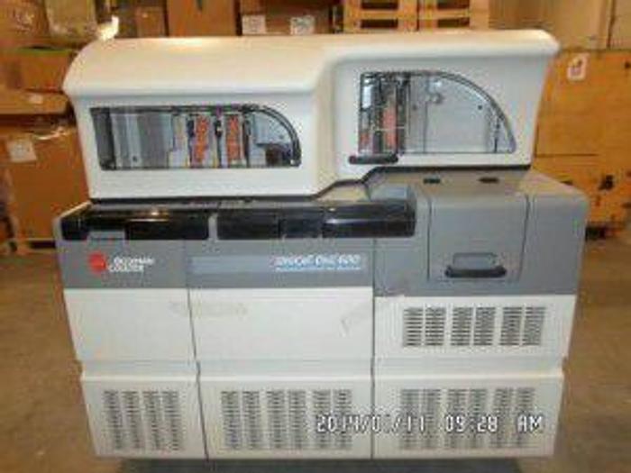 Used For Sale BECKMAN COULTER UniCell DxC 600 Chemistry Analyzer