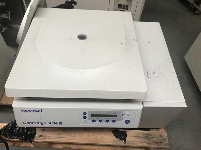 Used For Sale EPPENDORF Centrifuge 5804R Centrifuge