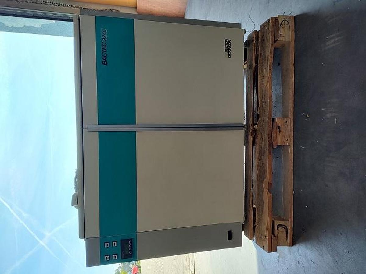 Used For Sale BACTEC  9240