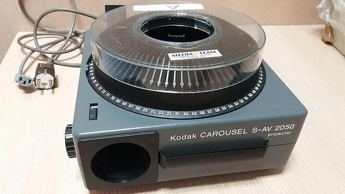 Used For Sale KODAK CAROUSEL S-AV 2050  projector