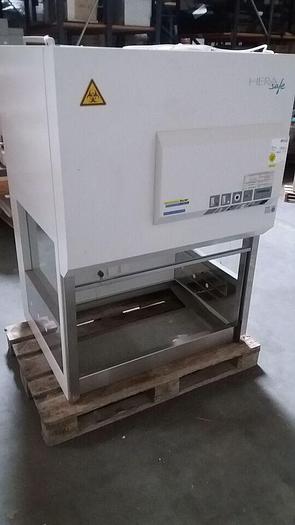 Used For Sale HERAEUS KENDRO HSP 9 Fume/Bio Safety Hood