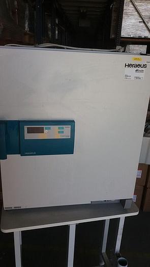 Used For Sale HERAEUS B12 Incubator